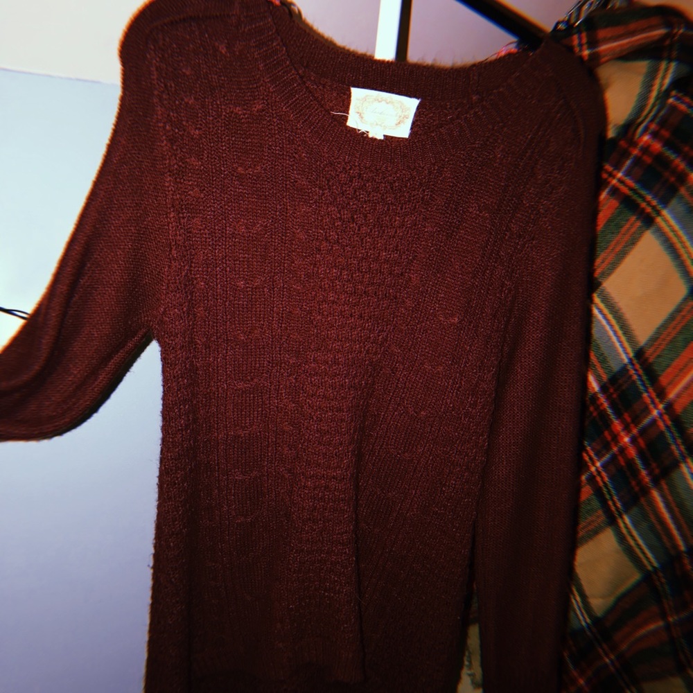 JUNIOR’S LONG SWEATER